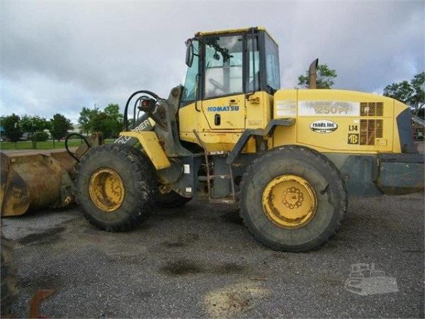 Komatsu WA250 Wheel Loader - Image 5