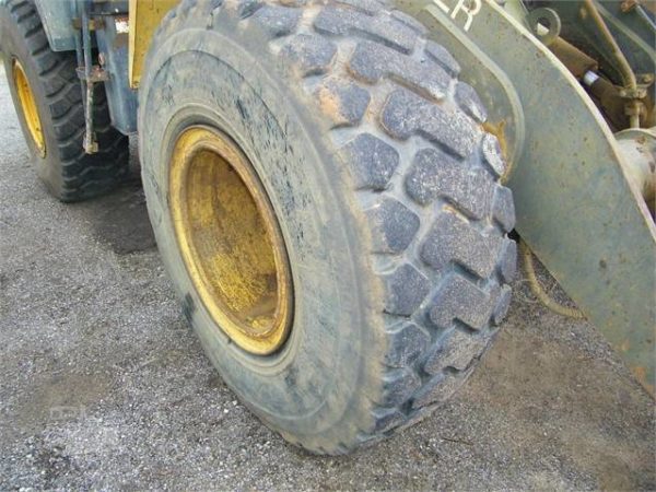 Komatsu WA250 Wheel Loader - Image 9