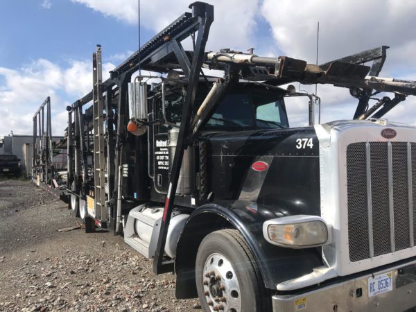 2009 Peterbilt 388 10 Car Carrier - Image 2