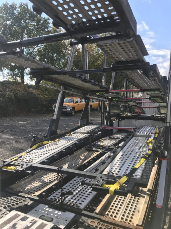 2009 Peterbilt 388 10 Car Carrier - Image 3