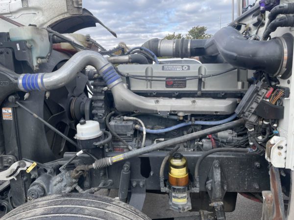 2017 Peterbilt 389 Pride & Class - Image 5