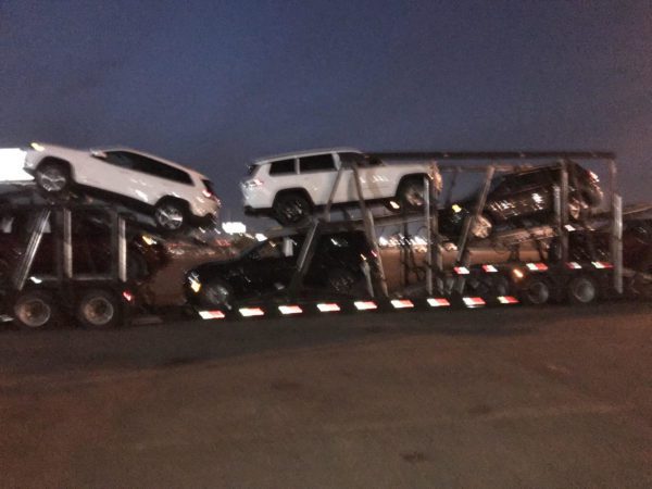 2009 Peterbilt 388 10 Car Carrier - Image 6