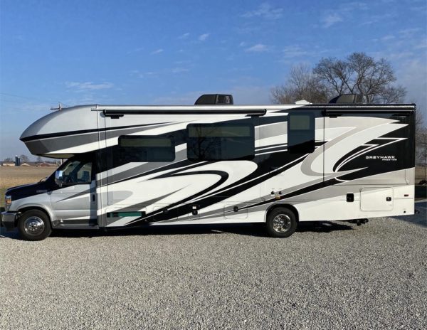 2021 JAYCO GREYHAWK 29MV - Image 2