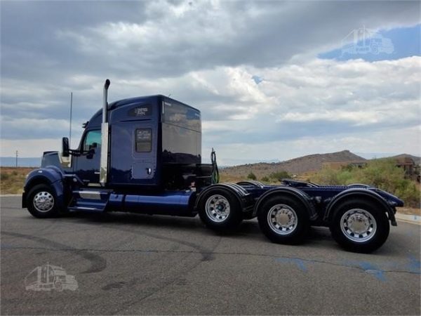 2020 KENWORTH W990 - Image 6