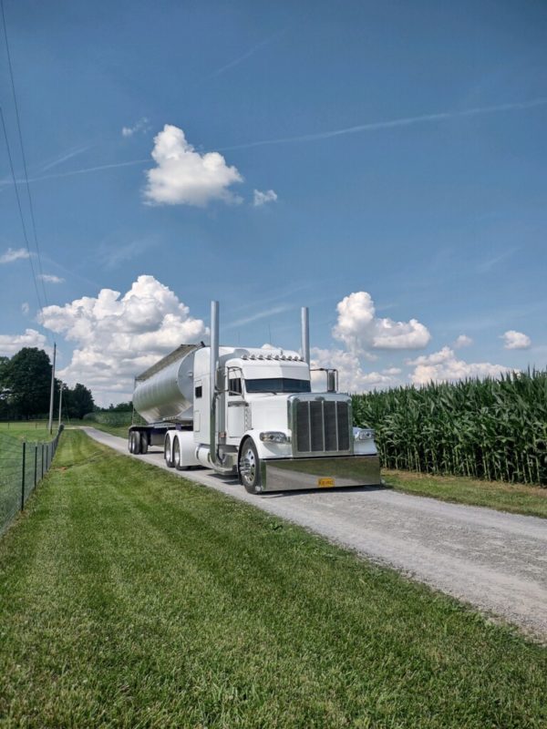2021 Peterbilt 389 - Image 7