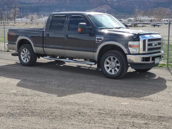 2008 Ford Super Duty - Image 2