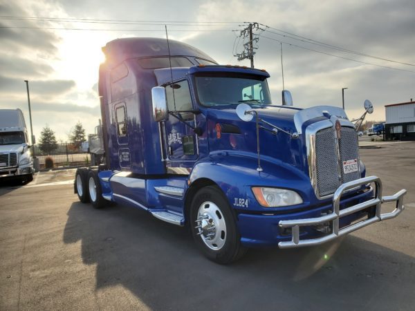 2011 Kenworth T660 - Image 5