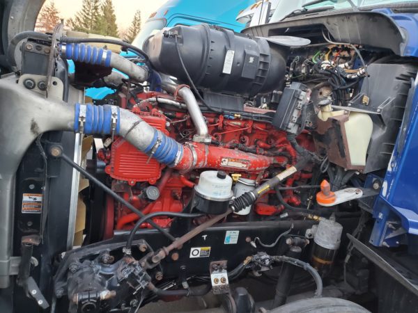 2011 Kenworth T660 - Image 12