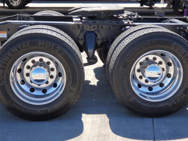 2016 FREIGHTLINER CASCADIA 125 - Image 4