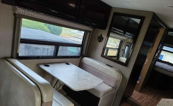 2017 THOR MOTOR COACH QUANTUM PD31 - Image 12