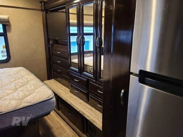 2017 THOR MOTOR COACH QUANTUM PD31 - Image 14