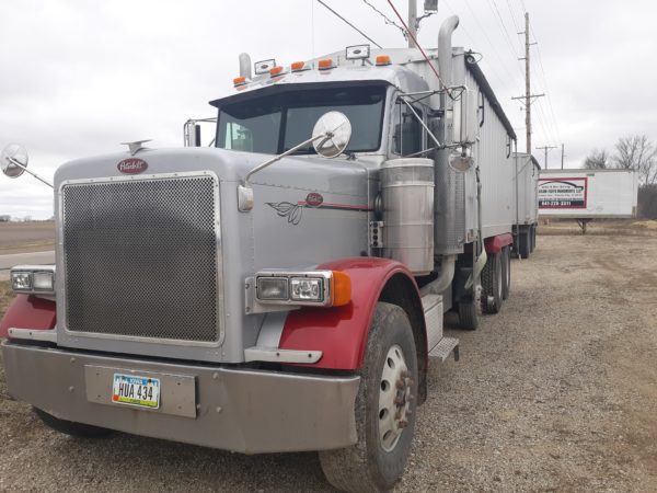 2002 Peterbilt & 2011 Air Ride Trailer - Image 3