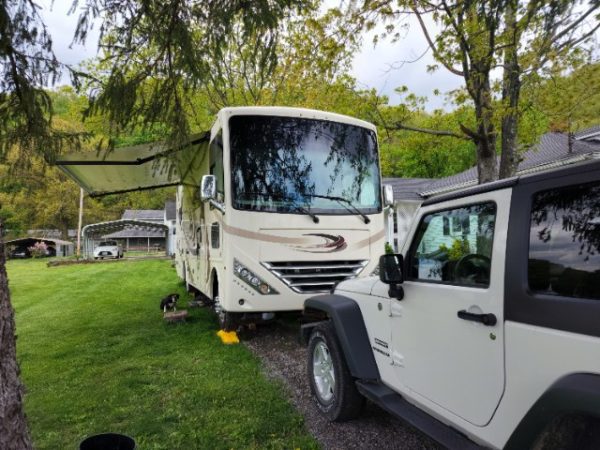2017 Thor Motor Coach Hurricane 31s - Image 15