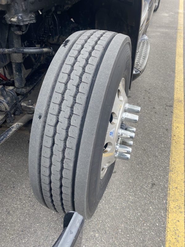 2015 PETERBILT 579 - Image 8