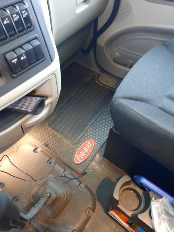 2019 Peterbilt 579 - Image 5