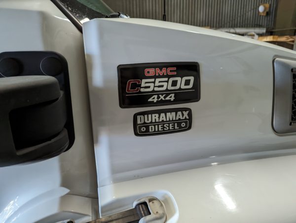 2008 GMC C5500 4×4 Truck - Image 3