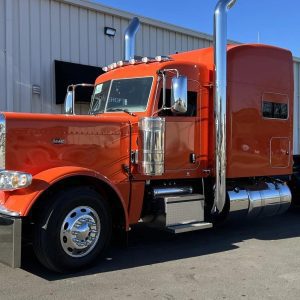 2022 Peterbilt 389