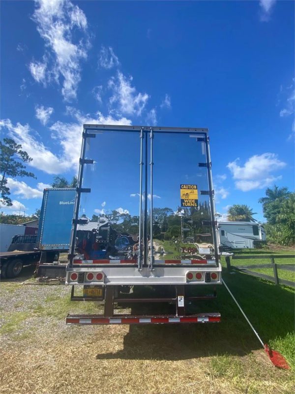 2017 International Lonestar & 2017 Vanguard Reefer Trailer - Image 28