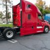 2016 freightliner Cascadia - Image 2