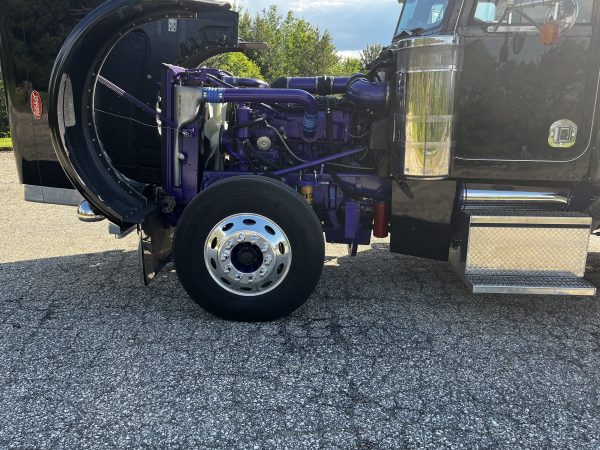 1999 Peterbilt 379 EXHD - Image 18