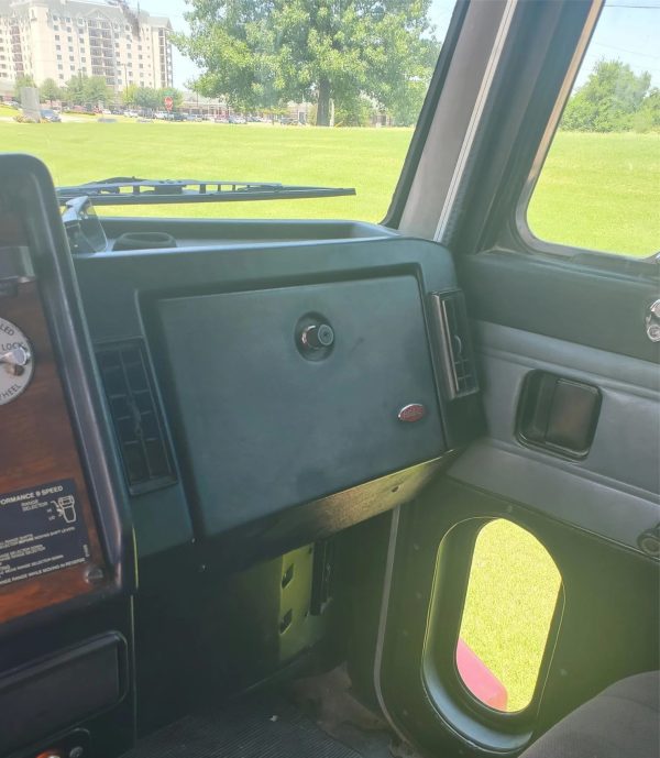 1988 Peterbilt 377 - Image 8