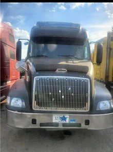2000 Volvo VNL64T660