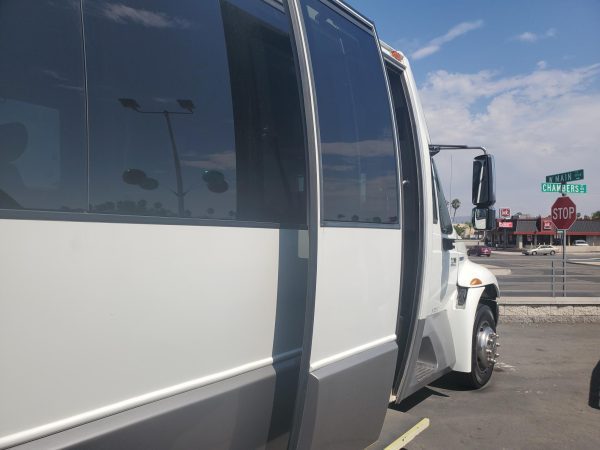 2008 International Durastar Passenger Bus - Image 4