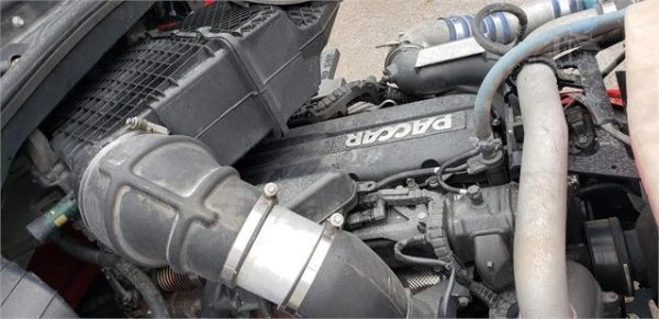 2019 Kenworth T680 - Image 32