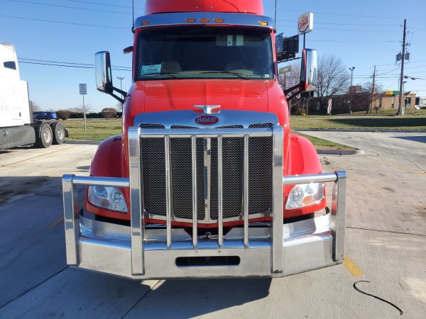 2018 Peterbilt 579 - Image 4