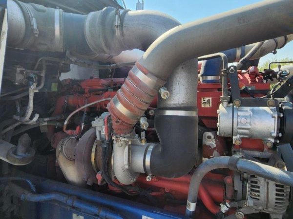 2018 Kenworth W900L - Image 10