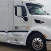 2014 Peterbilt 579 - Image 2