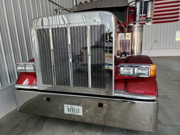 2018 Peterbilt 389 - Image 8