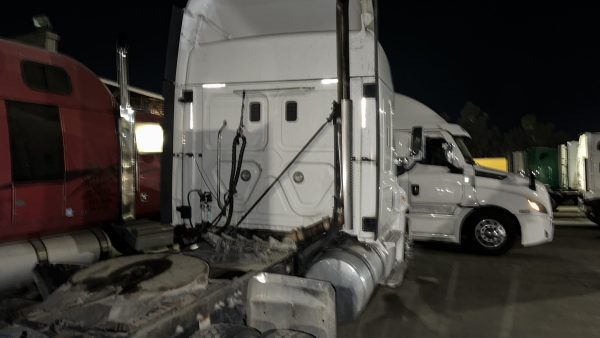 2014 FREIGHTLINER CASCADIA 125 - Image 5