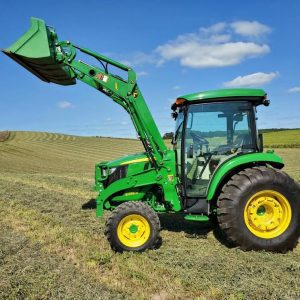 John Deere 4066r with H180 loader