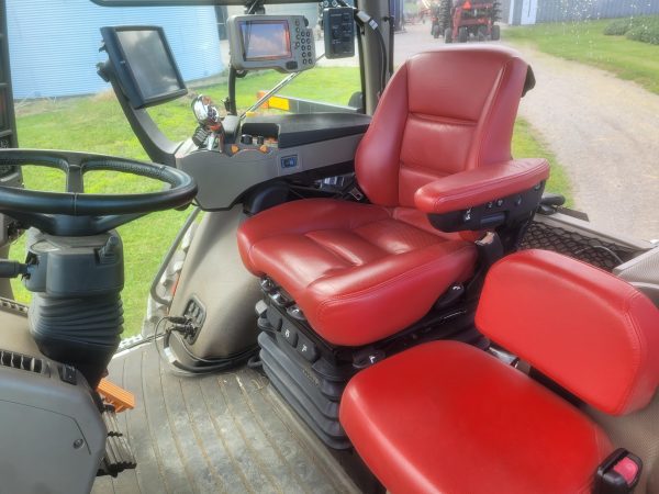2019 Case IH Magnum 220 CVT - Image 7