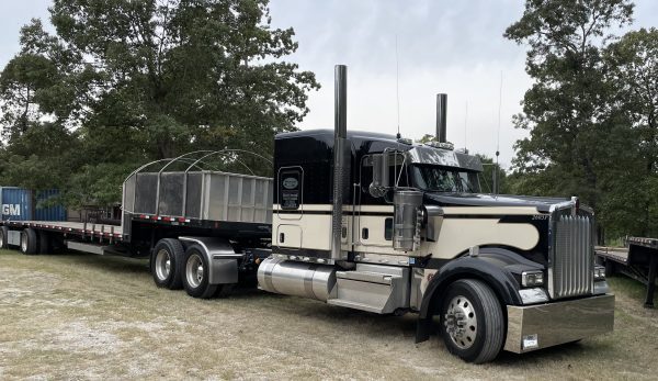 2020 Kenworth W900