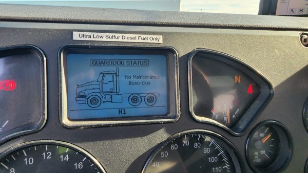 2016 Mack Pinnacle CXU613 - Image 13