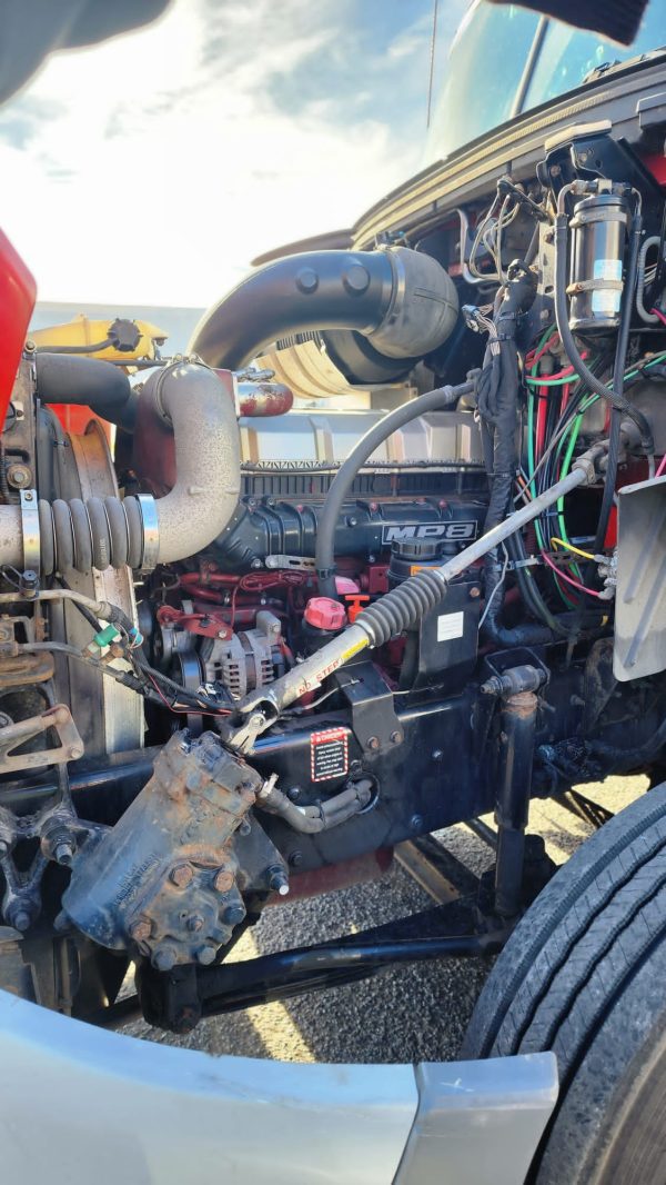 2016 Mack Pinnacle CXU613 - Image 15