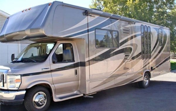 2011 FOREST RIVER SUNSEEKER 3120DS