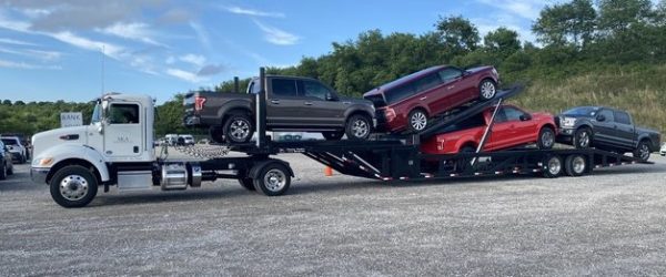 2020 PETERBILT 337 & 2019 Sun Country 5 Car - Image 11