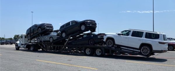 2020 PETERBILT 337 & 2019 Sun Country 5 Car - Image 12