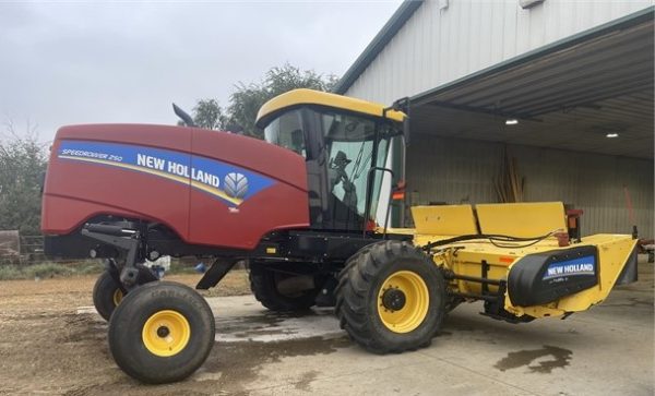 2017 NEW HOLLAND SPEEDROWER 260 - Image 3