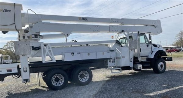 2013 ALTEC A77TE93 MOUNTED ON 2014 INTERNATIONAL WORKSTAR 7500 - Image 2