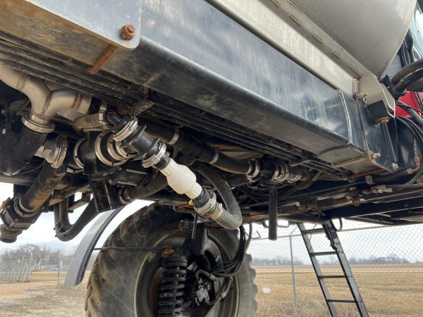 2016 Case IH 4440 sprayer - Image 16