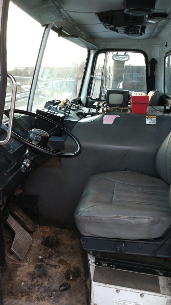 2001 VOLVO WXLL64 - Image 6