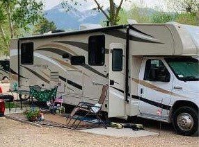 2019 COACHMEN LEPRECHAUN 230CB