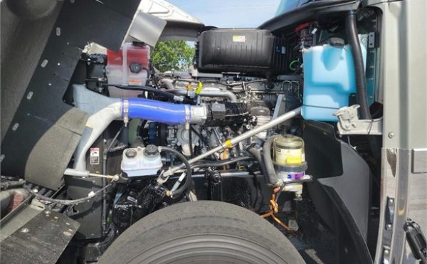 2022 FREIGHTLINER 122SD - Image 2