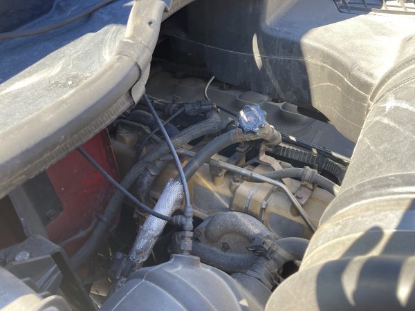 2013 Caterpillar CT660 - Image 5