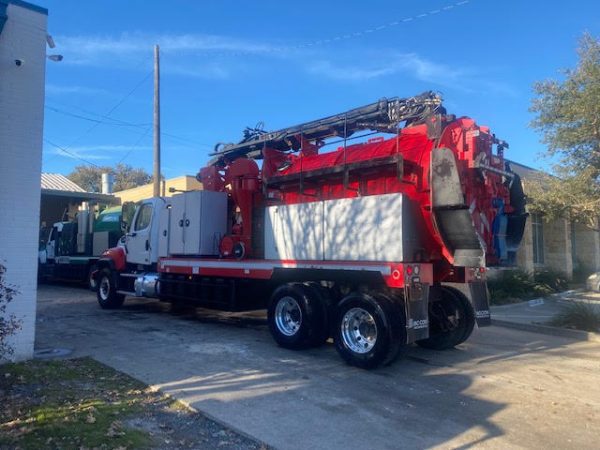 2018 Freightliner 114SD HydroVac Truck - Image 2
