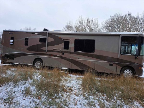 2004 Winnebago Itasca - Image 3